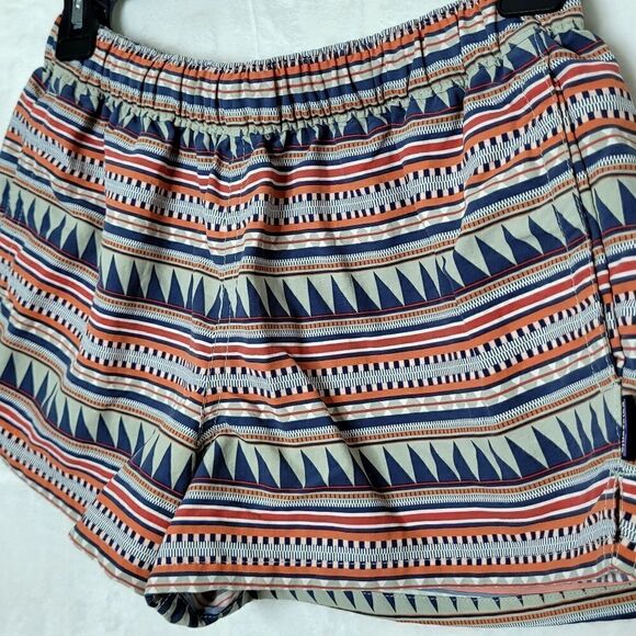 Patagonia Barely Baggie Shorts Size Small - Picture 2 of 7